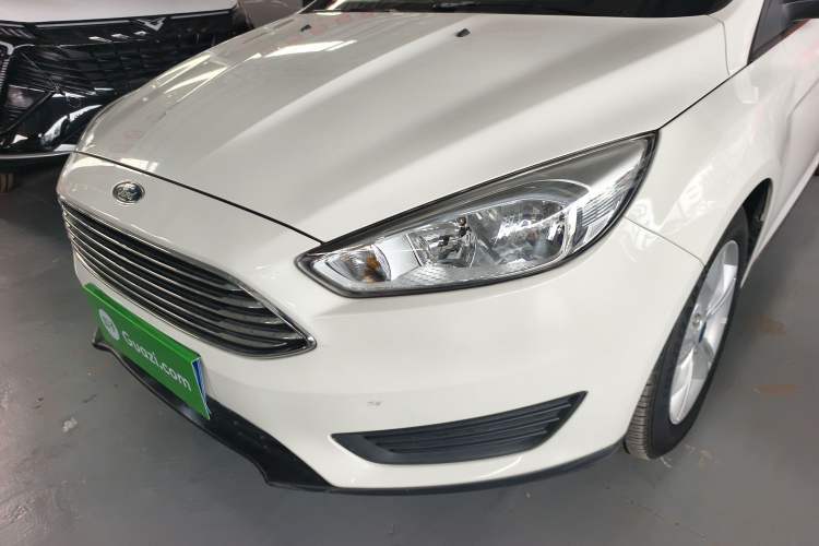 Used Ford Focus 2018 Hatchback Classic 1.6L Automatic Comfort Plus SmartDrive Edition Left Front Headlight