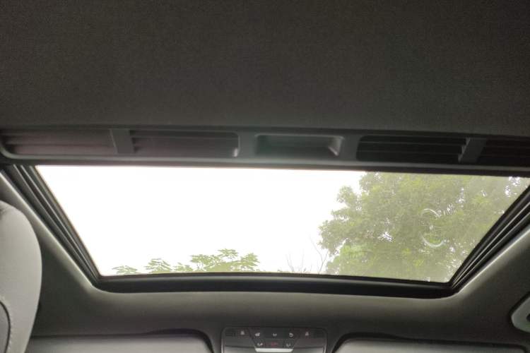 Used Mercedes-Benz GLC Coupe 2017 GLC 200 4MATIC Coupe SUV
