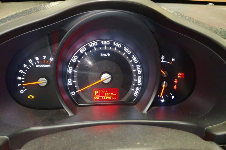 Used Kia Sportage R 2011 2.0L Automatic Two-Wheel Drive GLS Instrument Cluster