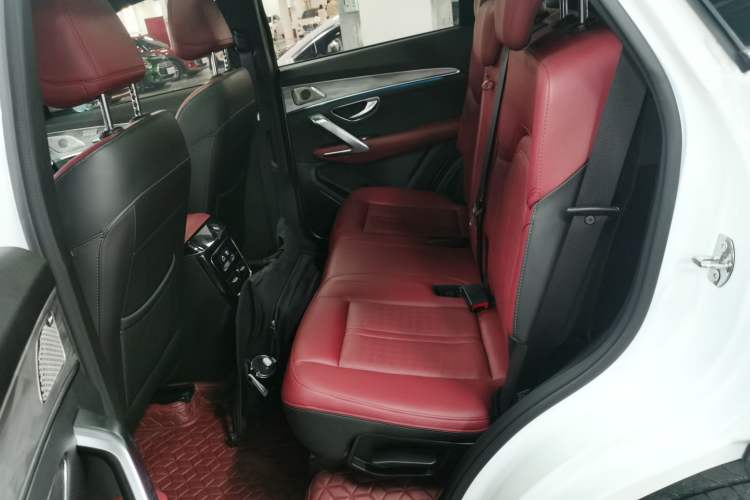 Used JETOUR X70 PRO 2023 1.6T DCT Enjoy MAX 5-seater
