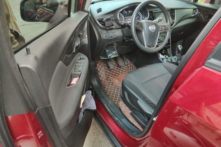 Used Buick Encore 2016 18T Manual Two-Wheel Drive Urban Advanced Model