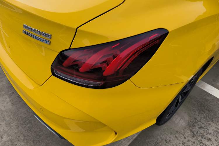 Used MG 5 2021 180 DVVT CVT Youth Luxury Edition
