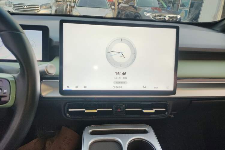 Used AION Y 2022 Plus 70 Smart Edition Audio And AC Panel