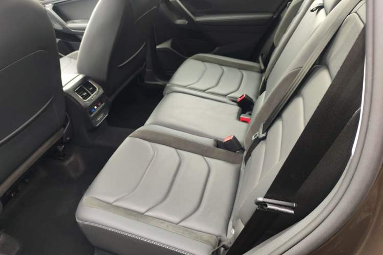 Used Volkswagen Tiguan L 2019 Updated Version 330TSI Automatic Two-Wheel Drive Panoramic Comfort Edition China VI Standard