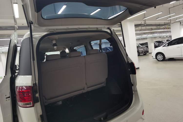 Used SAIC MAXUS G10 2022 2.0T Automatic Smart Enjoyment Version Gasoline 7 Seats