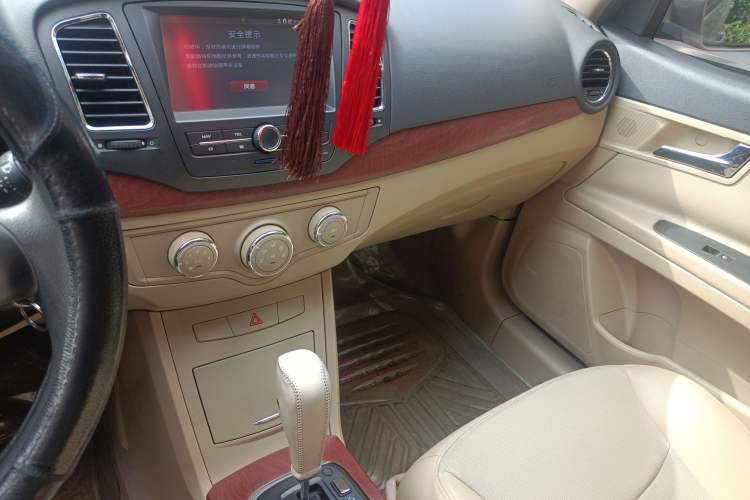 Used Roewe 350 2012 1.5L Automatic Smart Value Edition
