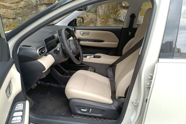 Used Wuling Bingo PLUS 2024 401 km Range 5-Seater Version
