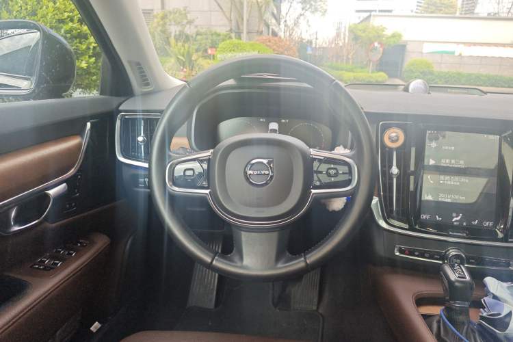 Used Volvo S90 2019 T5 Zhiyuan Edition
