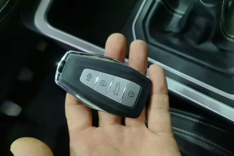 Used Geely Auto Vision X6 2020 1.4T Manual Luxury Model
