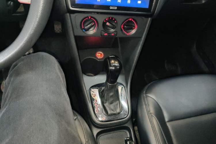 Used Volkswagen Polo 2013 1.4L Automatic Comfort Edition