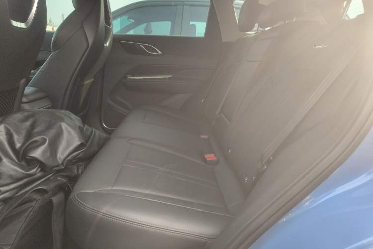 Used Hongqi HS3 2023 1.5T Two-Wheel Drive Shanwei Edition