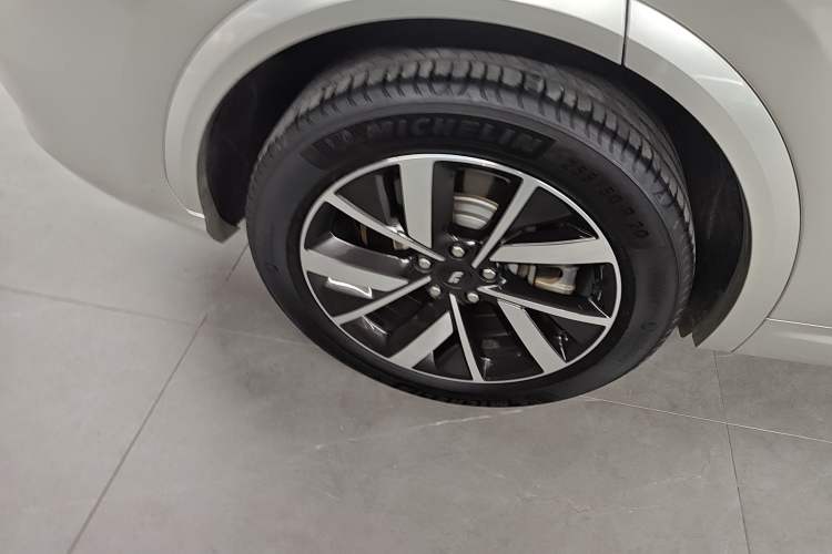 Used Li Auto L7 2023 Pro Model
