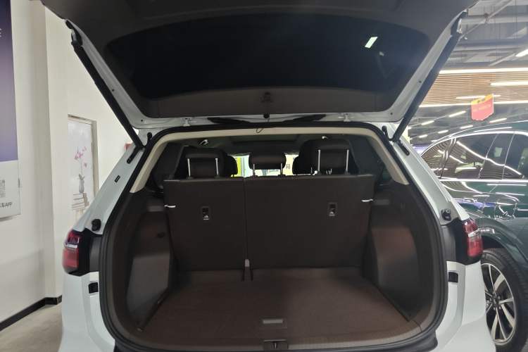 Used Volkswagen Viloran 2023 Revised 380TSI Prestige Edition Trunk