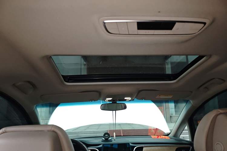 Used Buick GL8 2018 ES 28T Comfort Model China VI Standard