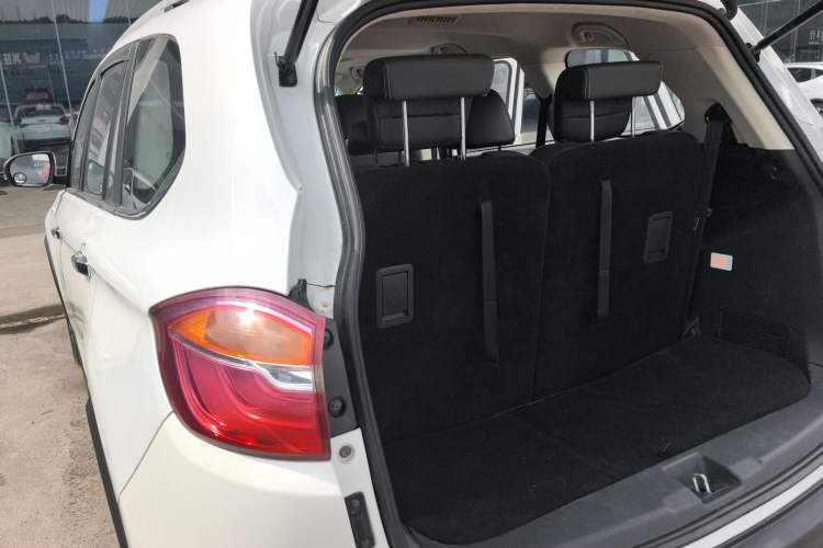 Used SWM X7 2016 1.5T Manual Luxury Edition 7 Seats Rear Left 45 Deg