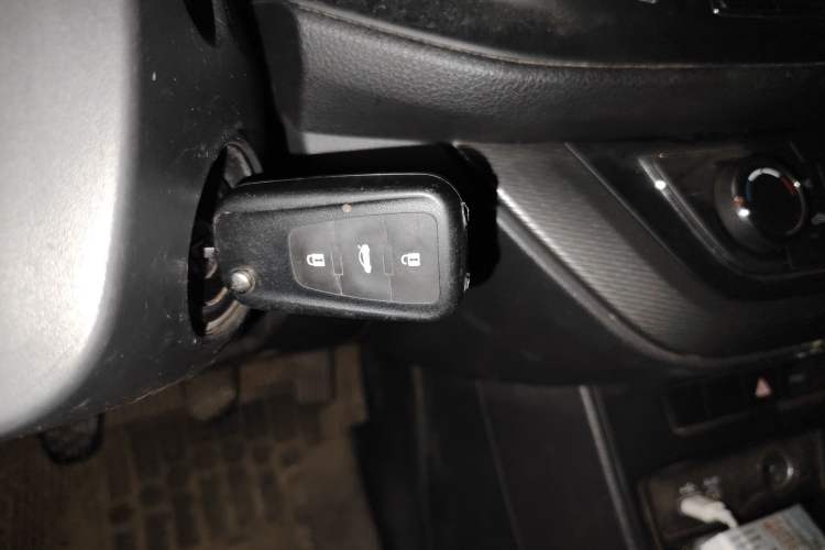 Used Roewe 360 2015 1.5L Manual Luxury Edition