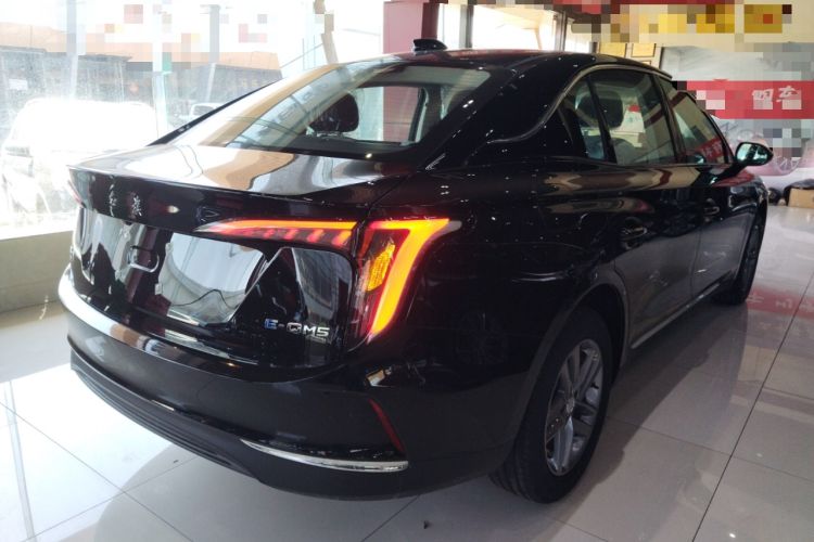 Used Hongqi E-QM5 2025 500km Range Commuter Version