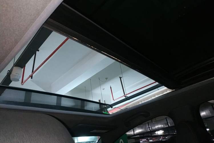 Used Honda XR-V 2015 1.8L VTi CVT Luxury Edition Headliner