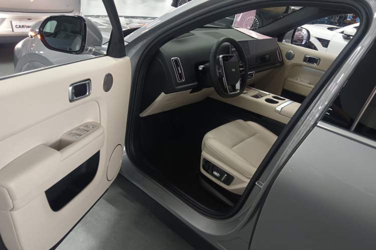 Used Li Auto L7 2024 Ultra Model