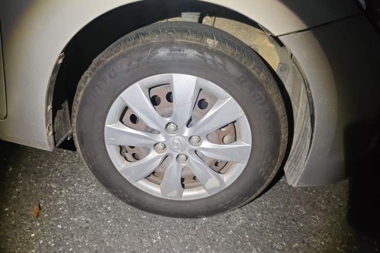 Used Hyundai Verna (older generation) 2014 1.4L Manual Smart GLS Trim