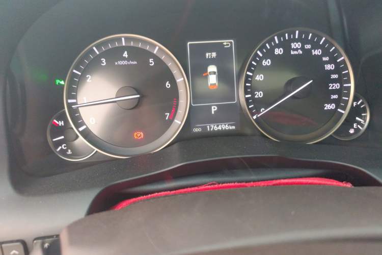 Used Lexus ES 2015 200 Comfort Edition Odometer Close Up