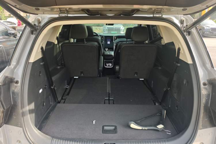 Used Hongqi HS7 PHEV 2024 2.0T PHEV Four-Wheel-Drive Flagship Edition 6 Seats
