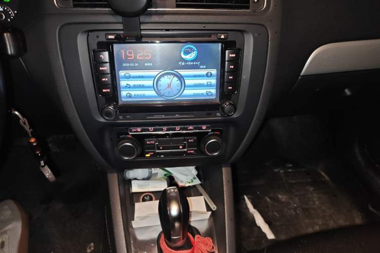 Used Volkswagen Sagitar 2014 Revised Version 1.4TSI Automatic Luxury Edition