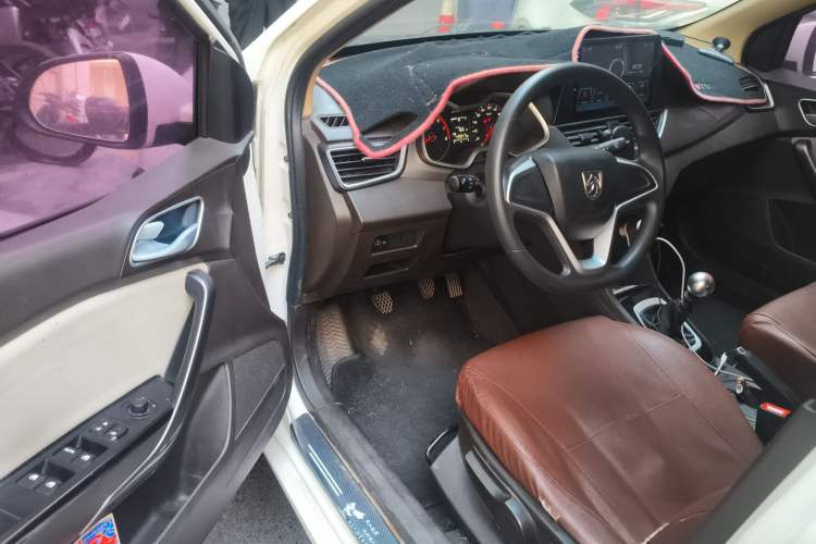 Used Baojun 310W 2017 1.5L Manual Comfort Version China V
