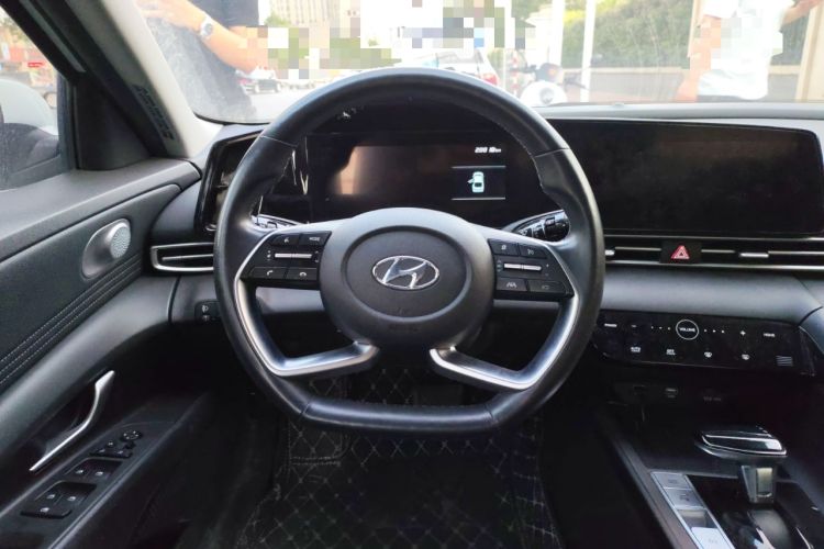 Used Hyundai Elantra 2021 1.5L CVT LUX Prestige Edition