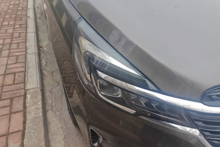 Used Buick GL8 2021 Land Cruiser Executive Class 652T Luxury Model