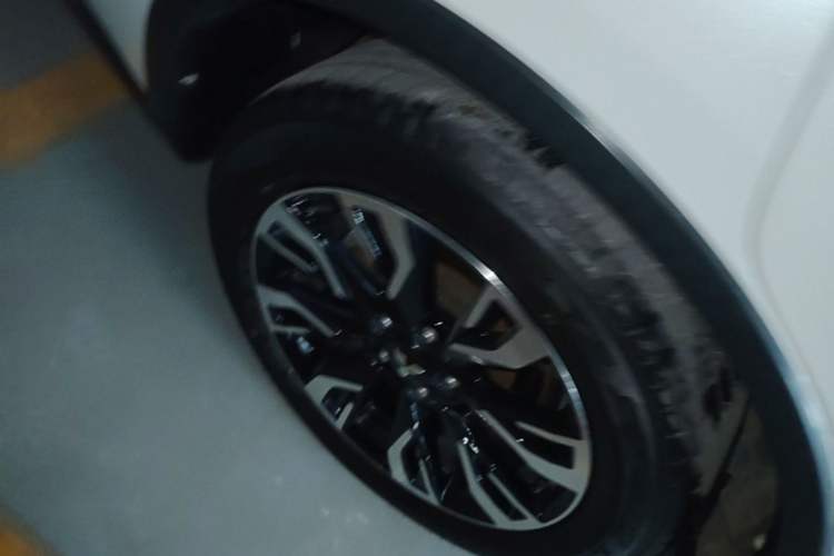 Used Mitsubishi Outlander 2019 2.0L Two-Wheel Drive Comfort Edition 7-Seater China VI Standard Right Rear Wheel Hub