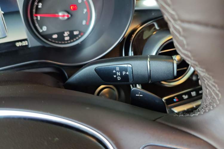 Used Mercedes-Benz GLC 2019 GLC 260 L 4MATIC Dynamic Model
