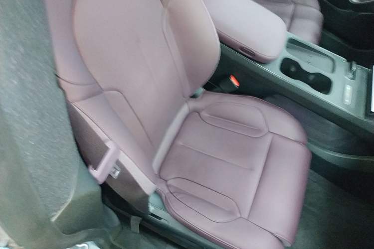 Used Nio ET5T 2024 75kWh Touring Right Front Seat