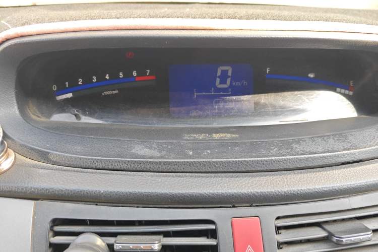 Used FORTHING Joyear 2011 LV 1.5L Manual Luxury Model
