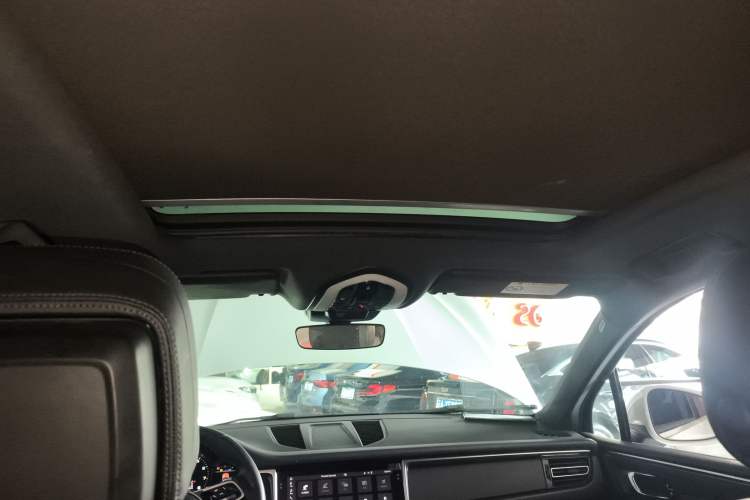 Used Porsche Macan 2018 Macan 2.0T