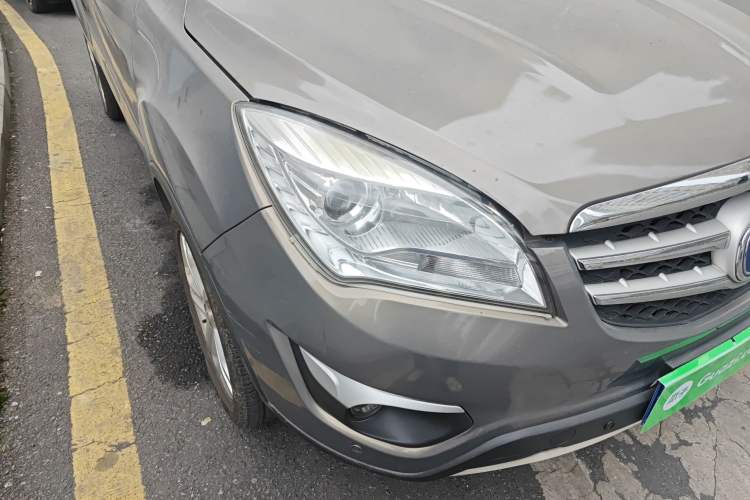 Used Changan CS35 2015 1.6L Manual Luxury Model China IV Standard