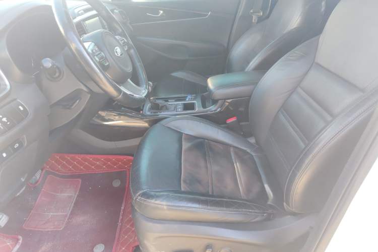 Used Kia Sorento 2015 Sorento L 2.4L Gasoline 4WD Elite Edition 7 Seats China V Emission Standard Left Front Seat