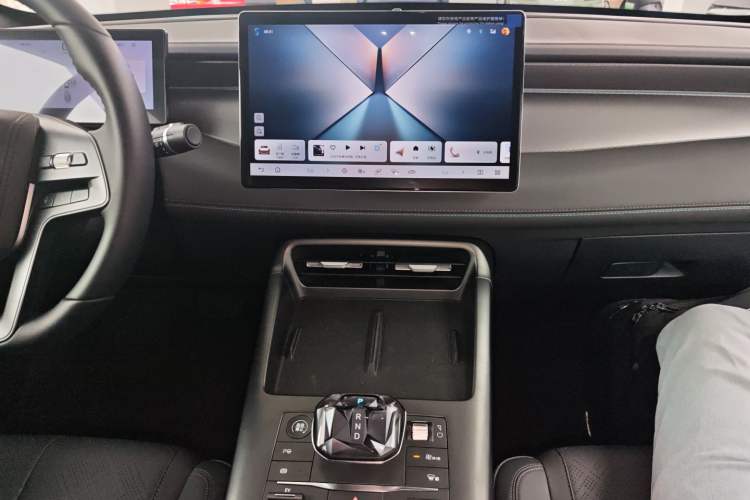 Used BYD Qin PLUS 2025 DM-i Smart Drive 120KM Superior Model