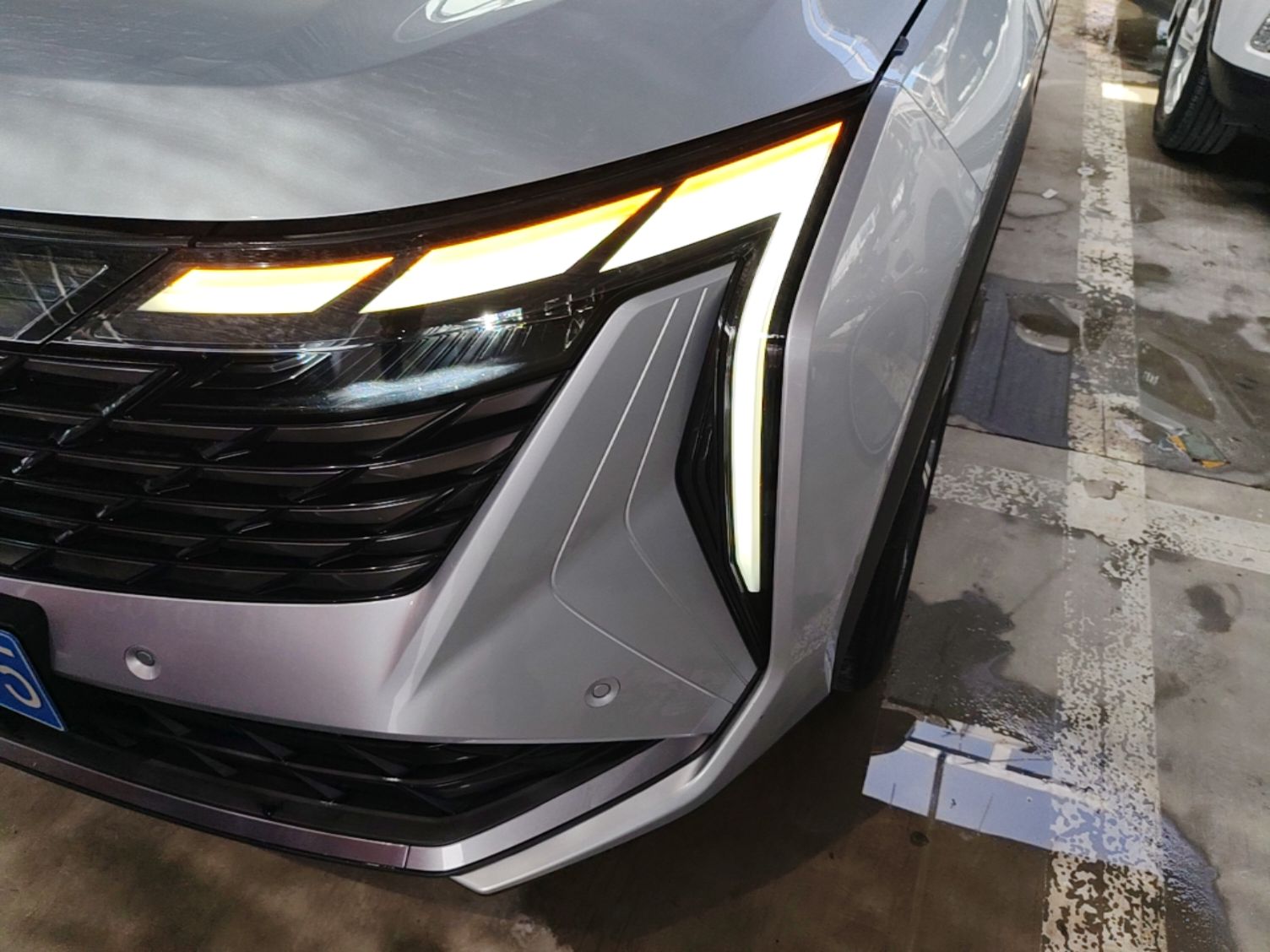 Geely Auto FX11 2023 1.5TD DCT Prestige Edition — снимка 8