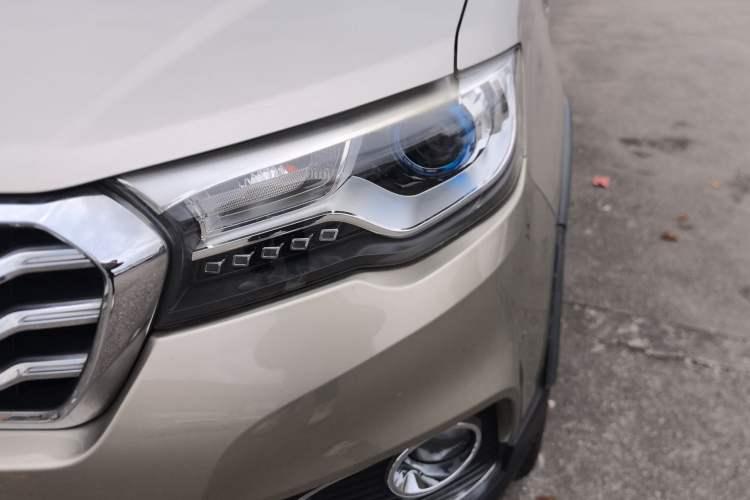 Used Haval H1 2015 1.5L AMT Luxury Model