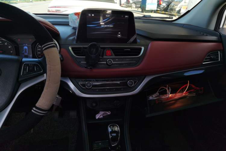 Used JAC Group Refine S3 2017 1.5L Manual Luxury Smart Model
