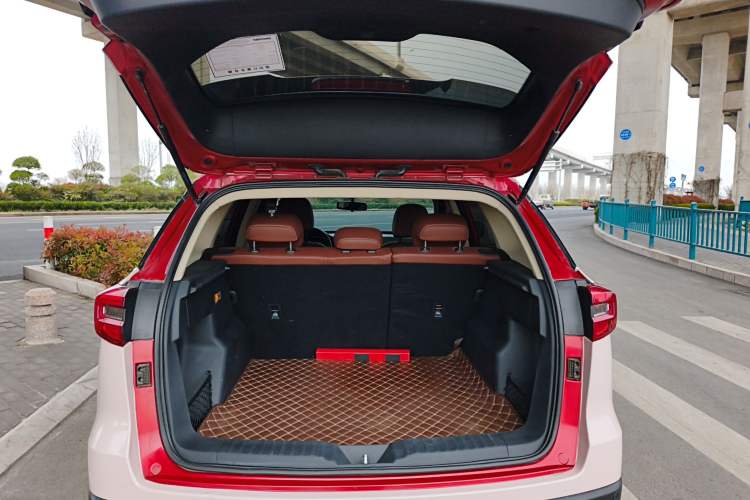 Used FAW Senya R9 2018 1.2T Automatic Luxury Smart Edition
