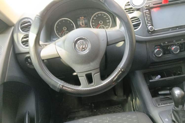 Used Volkswagen Tiguan 2012 1.8TSI Automatic Two-Wheel Drive Urban Edition Steering Wheel