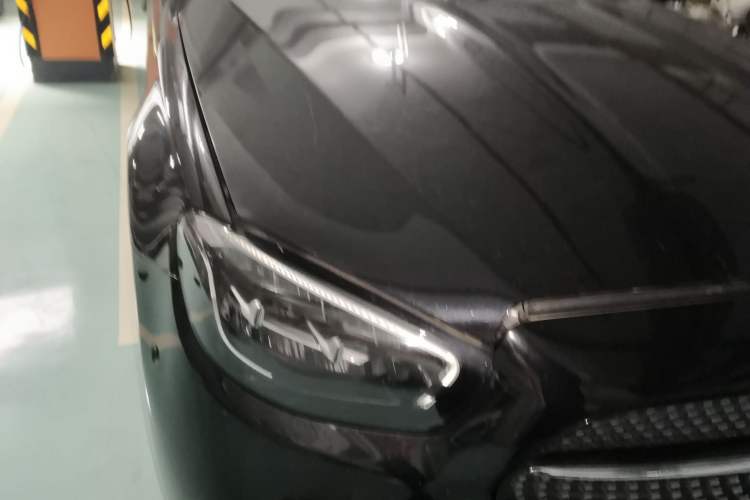 Used Mercedes-Benz E-Class New Energy 2022 Second Facelift E 350 e L Plug-in Hybrid Sports Sedan Right Front Headlight