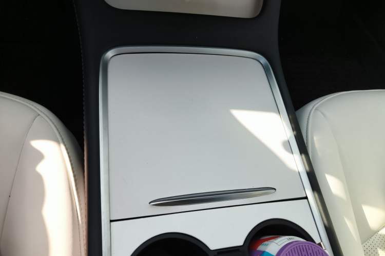 Used Tesla Model 3 2022 Performance High-Performance All-Wheel-Drive Version Gear Lever