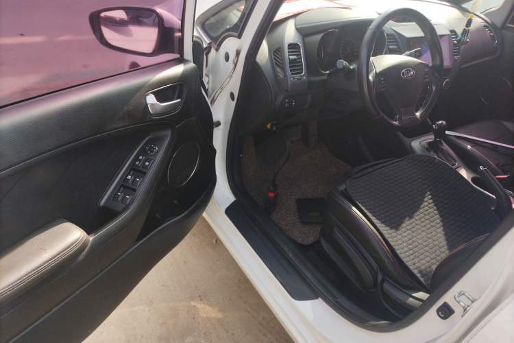 Used Kia K3 2015 1.6L Automatic GLS
