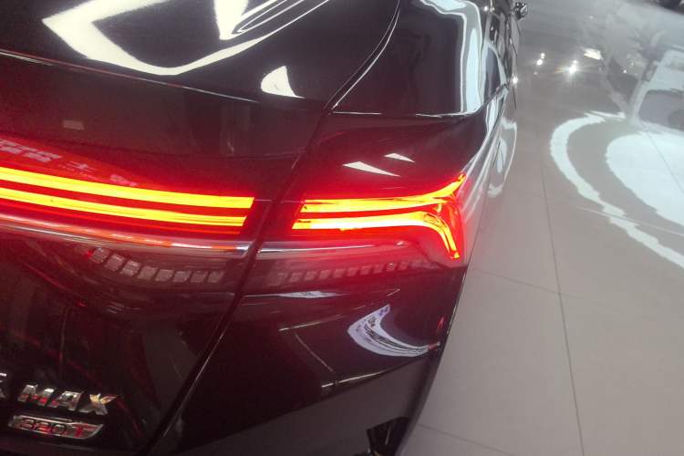 Used Dongfeng Aeolus Yixuan MAX 2021 1.5T Ultra-Stylish Trendsetter Edition