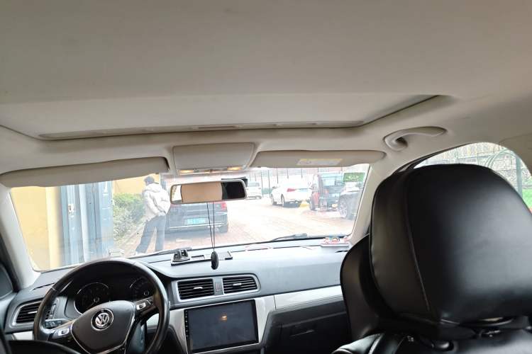 Used Volkswagen Gran Lavida 2017 180TSI DSG Comfort Edition
