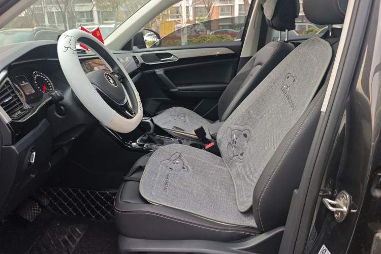 Used Volkswagen Tayron 2022 280TSI Two-Wheel Drive Luxury Smart Connectivity Version Left Front Seat