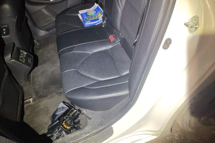 Used Toyota Avalon 2019 2.0L Luxury Edition China VI Standard
